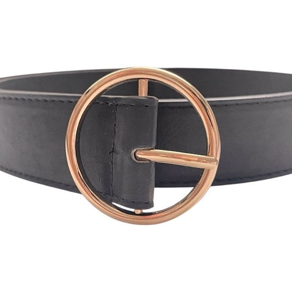 Garage Womens Gold Circle Buckle Faux Leather Black Belt - Picture 3 of 9